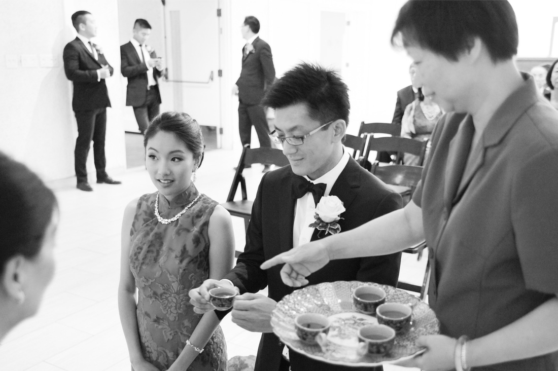 chinese wedding tea ceremony inside the temple