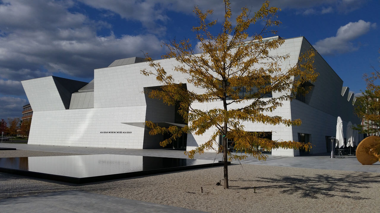 toronto engagement and wedding photography at Aga Khan Museum